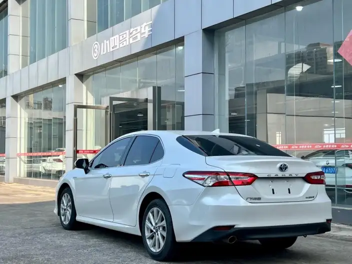 Toyota Camry 2021 Model Hybrid 2.5HGVP Leading version – фото 4