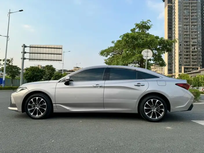 Toyota Avalon 2022 Model 2.0L Deluxe Edition – фото 4