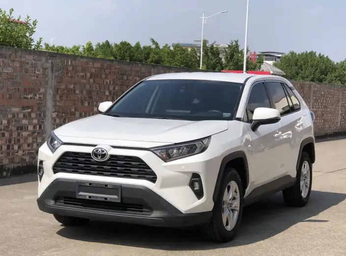 Toyota RAV4 2023 Model 2.0L CVT 2WD Urban Edition – фото 1