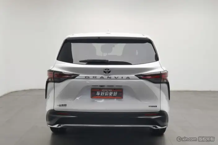 Granvia 2023 Model Intelligent Hybrid 2.5L Comfort Edition – фото 3