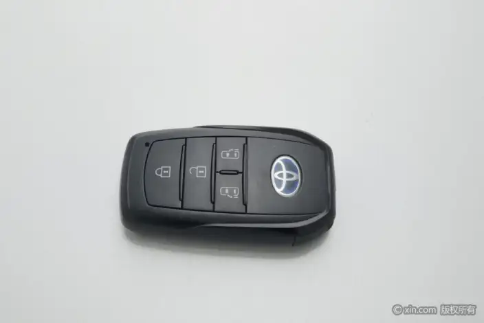 Granvia 2023 Model Intelligent Hybrid 2.5L Comfort Edition – фото 6