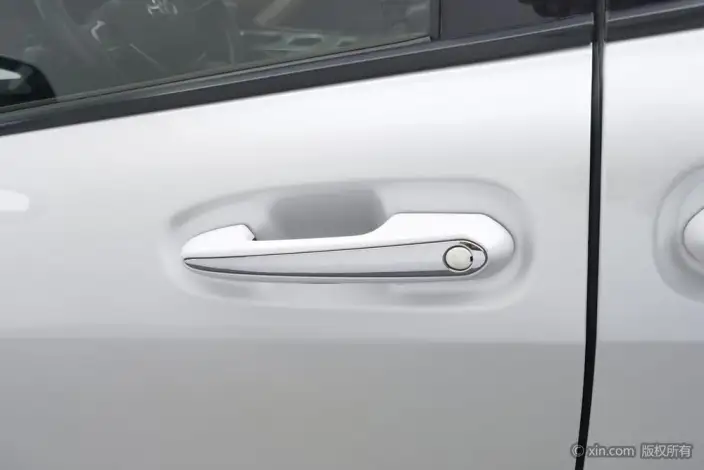 Granvia 2023 Model Intelligent Hybrid 2.5L Comfort Edition – фото 8