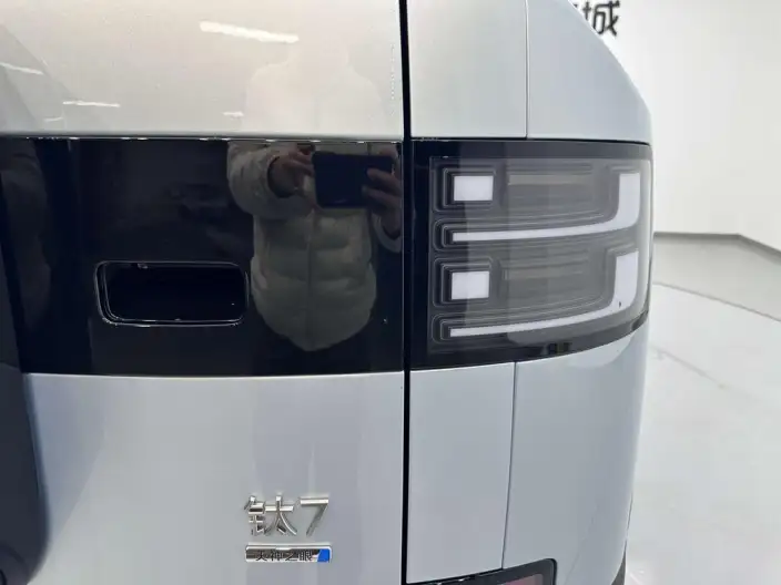 Titan 7 PHEV 2025 Model 200KM 2WD Max Edition – фото 10