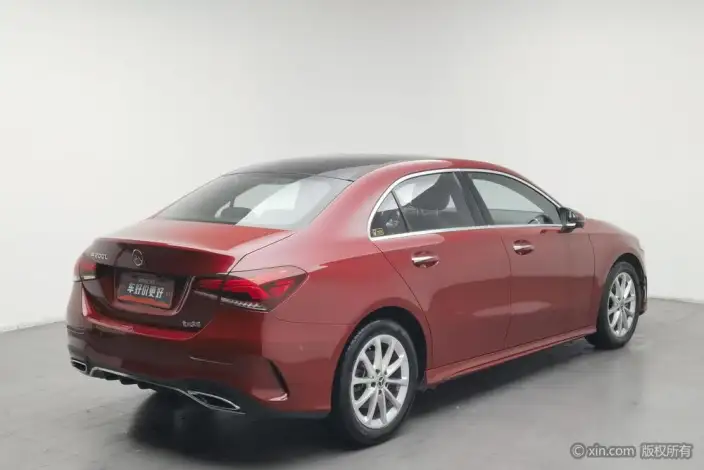Mercedes-Benz A-class 2022 Model Facelift A 200 L Sports sedan Fashion Edition – фото 4