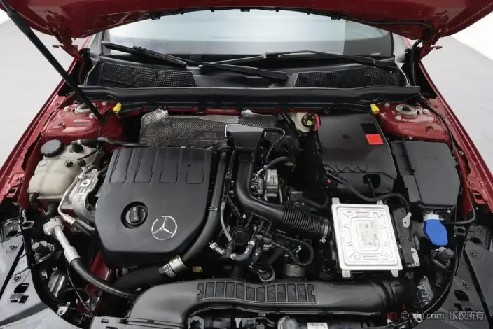 Mercedes-Benz A-class 2022 Model Facelift A 200 L Sports sedan Fashion Edition – фото 5