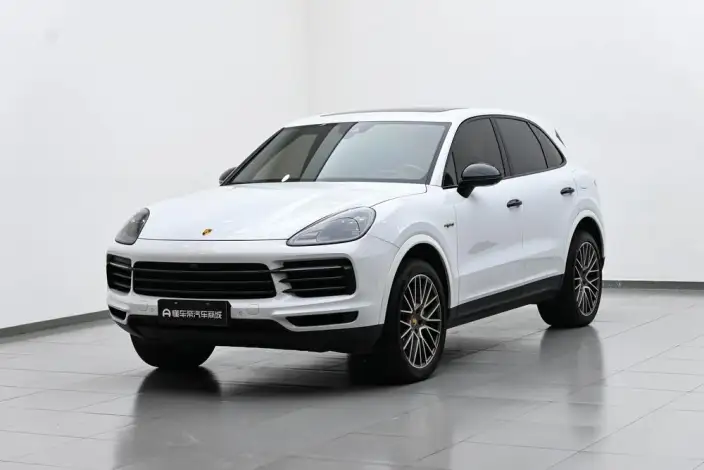 Cayenne E-Hybrid 2023 Model Cayenne E-Hybrid 2.0T Platinum edition – фото 1