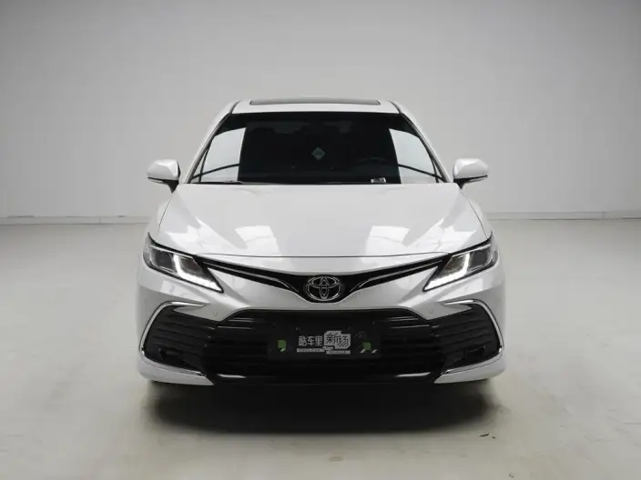 Toyota Camry 2023 Model 2.0GVP Leading version – фото 2