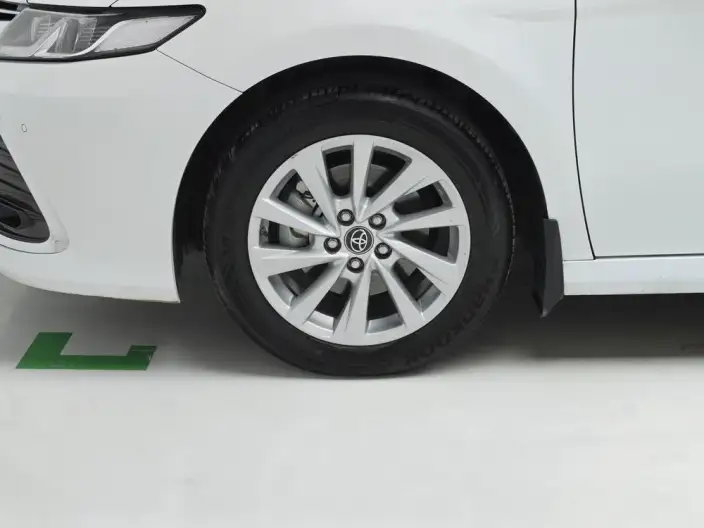 Toyota Camry 2023 Model 2.0GVP Leading version – фото 9