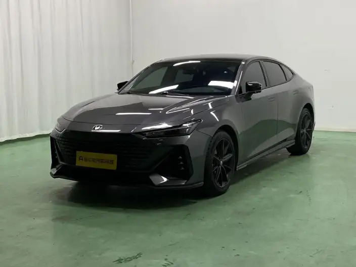 Changan UNI-V 2022 Model 1.5T Noble Model – фото 1