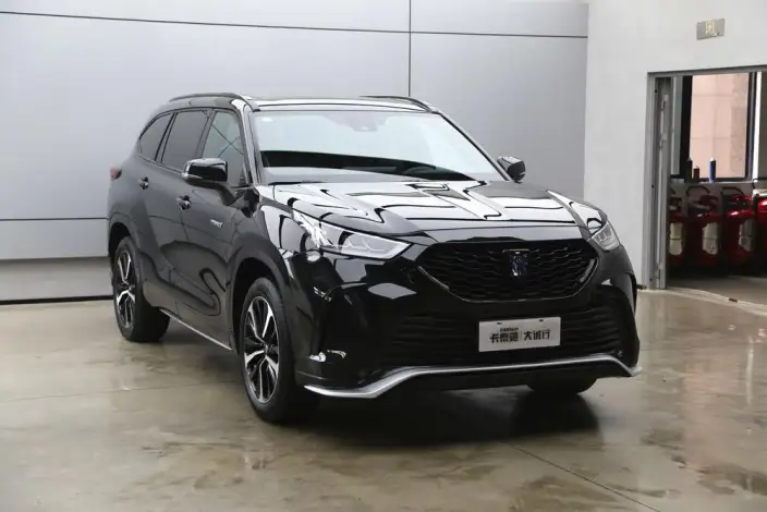 Crown Kluger 2023 Model Intelligent Hybrid 2.5L E-CVT 4WD Ultimate Edition – фото 3