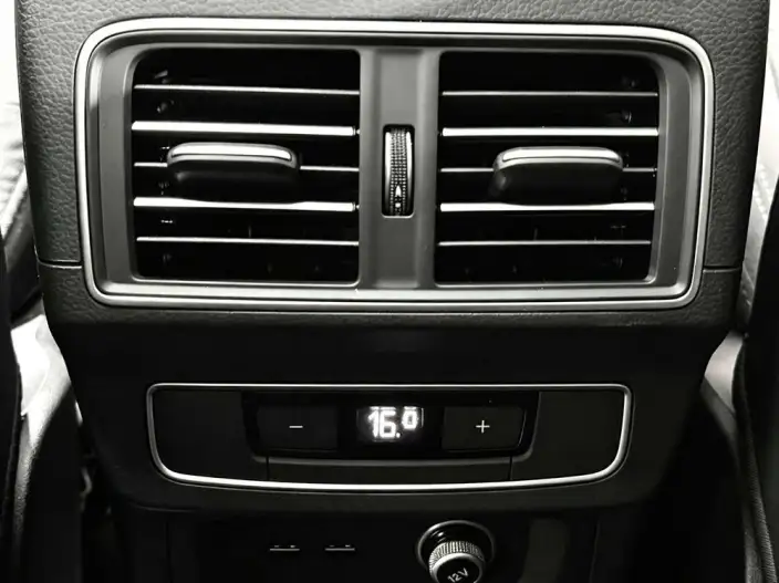 Audi Q5L 2023 Model 40T Luxury Dynamic Model – фото 10