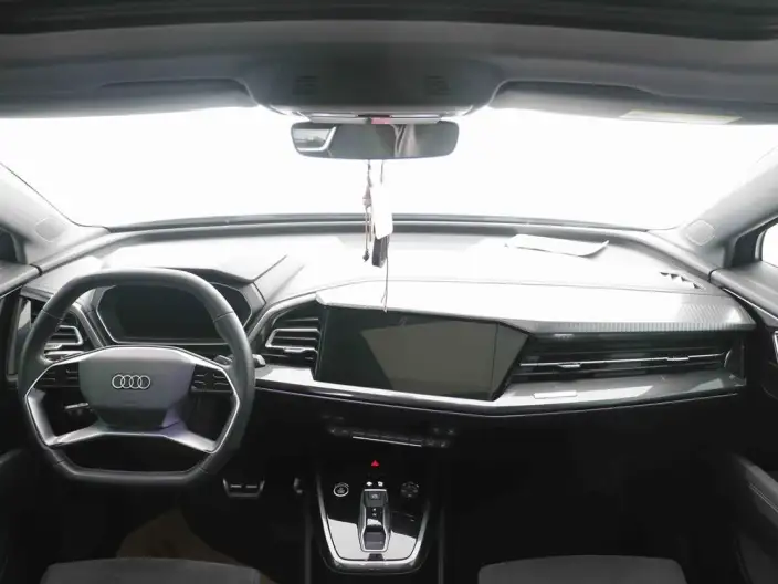 Audi Q4 e-tron 2023 Model 40 e-tron Genesis Edition – фото 10