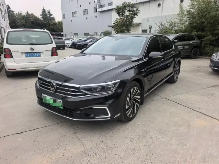 Volkswagen Magotan PHEV 2022 Model Noble Model – фото 1