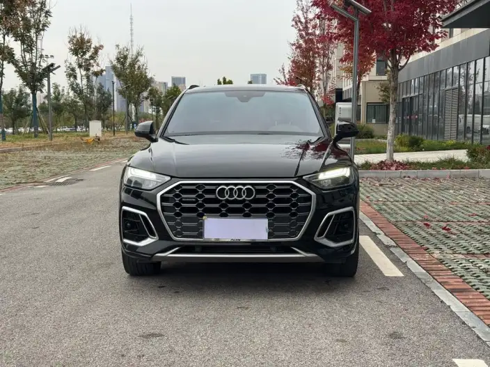 Audi Q5L 2022 Model Facelift 45T Luxury Dynamic Model – фото 2