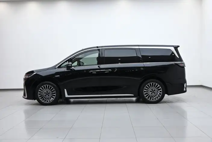 VOYAH Dreamer PHEV 2026 Model Champion Edition – фото 4