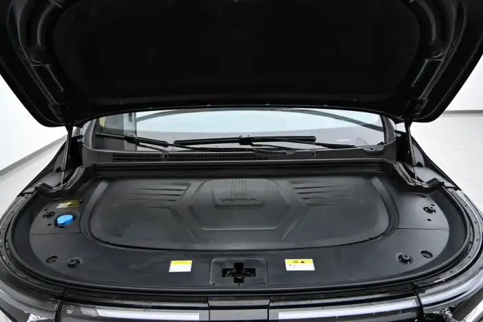 VOYAH Dreamer PHEV 2026 Model Champion Edition – фото 10