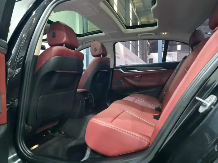 BMW 5 Series 2023 Model 530Li Leading Model Luxury Set – фото 9