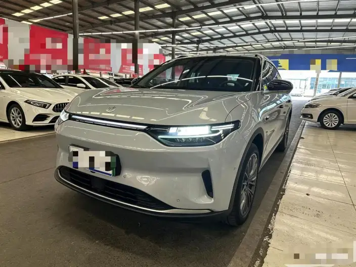 Leapmotor C11 2023 Model 500 Smart Edition – фото 1