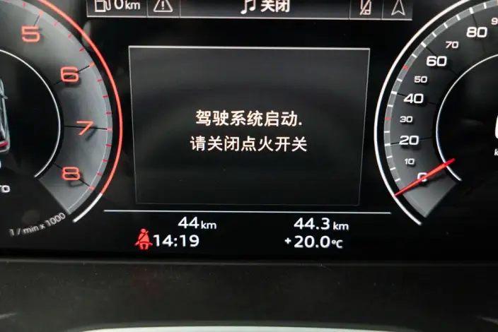 Audi Q5L 2026 Model quattro 45th Anniversary Collector Edition Edition 45TFSI Luxury Dynamic Model – фото 8