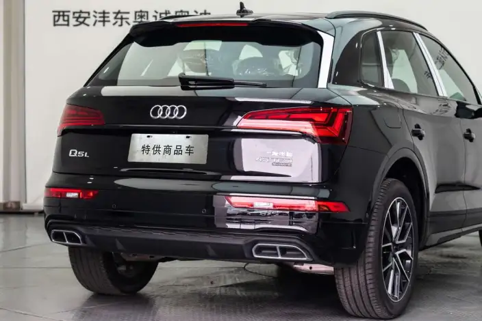 Audi Q5L 2026 Model quattro 45th Anniversary Collector Edition Edition 45TFSI Luxury Dynamic Model – фото 8