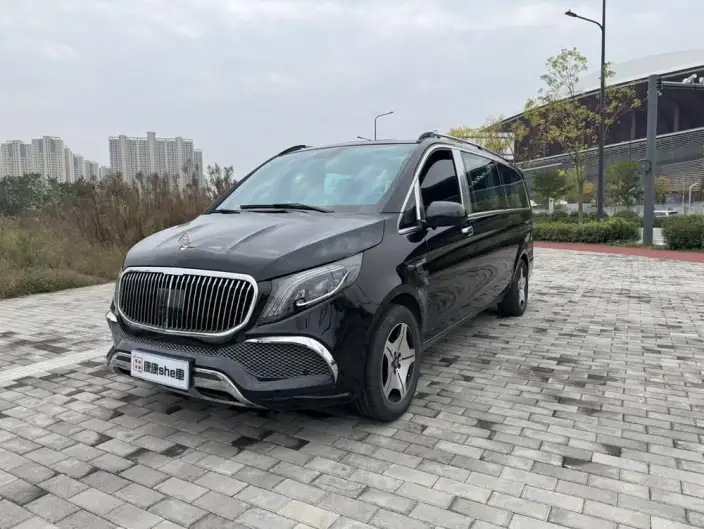 Viano 2023 Model 2.0T Elite Edition 7 seat – фото 1