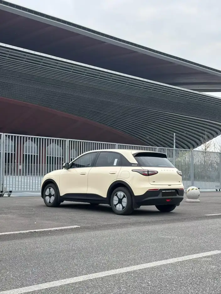 Geely Galaxy StarWish 2025 Model 310km Youth Edition – фото 3