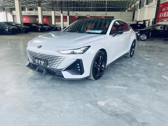 Changan UNI-V 2022 Model 1.5T Noble Model
