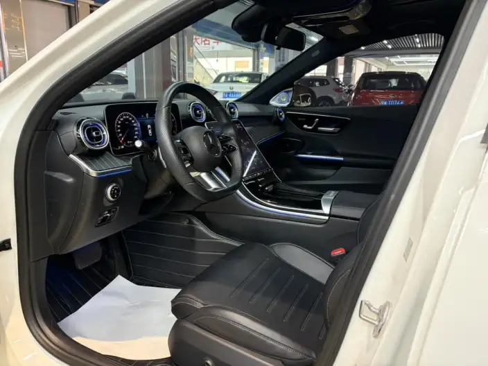 Mercedes-Benz C-Class 2022 Model C 260 L Sports Edition – фото 9