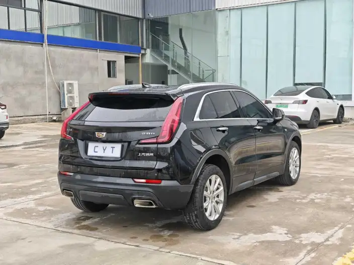 Cadillac XT4 2022 Model 28T 2WD Fashion Model – фото 7
