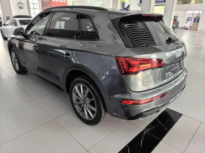 Audi Q5L 2022 Model Facelift 45T Luxury Dynamic Model – фото 3