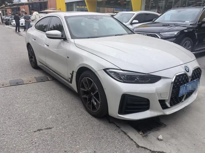 BMW 4 Series 2022 Model 425i Gran Coupe M Sports Set – фото 3