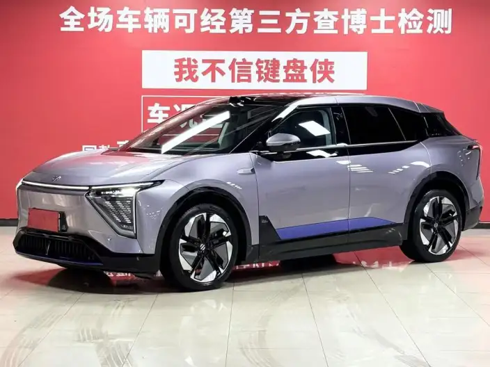HiPhi HiPhi Y 2023 Model 765km Ultimate Edition – фото 1
