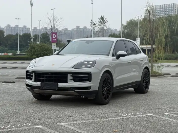 Cayenne 2024 Model Cayenne 3.0T – фото 1