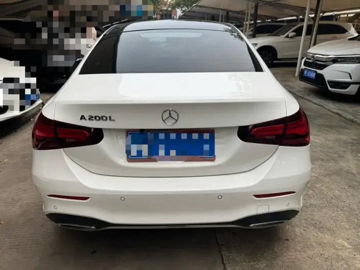 Mercedes-Benz A-class 2024 Model A 200 L Fashion Edition – фото 5