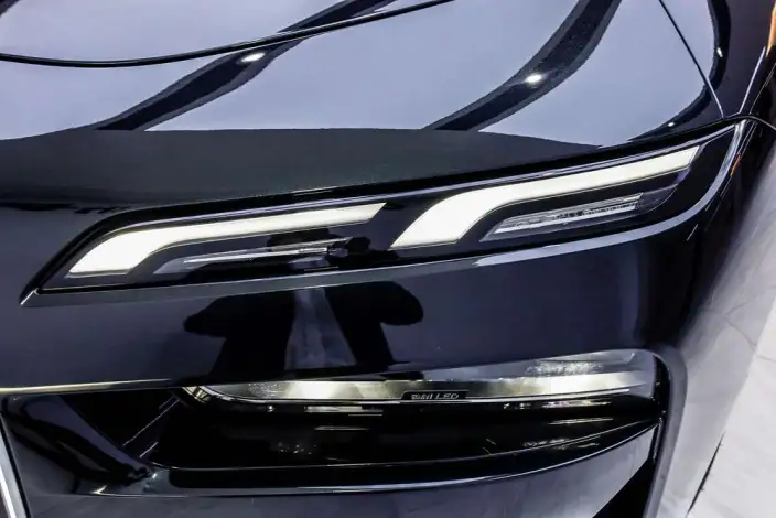 BMW 7 Series 2023 Model 735Li Luxury Set – фото 7