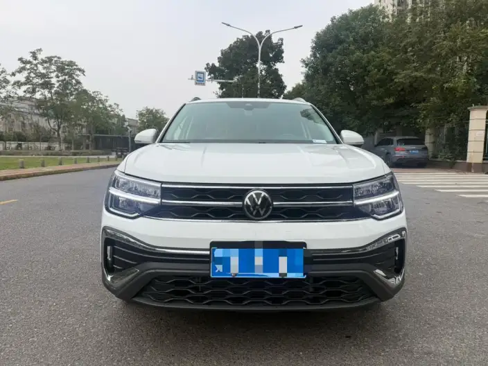 Volkswagen Tharu 2023 Model 300TSI 2WD Moonlight Edition – фото 2