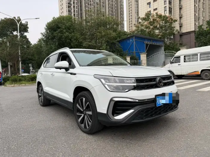 Volkswagen Tharu 2023 Model 300TSI 2WD Moonlight Edition – фото 3