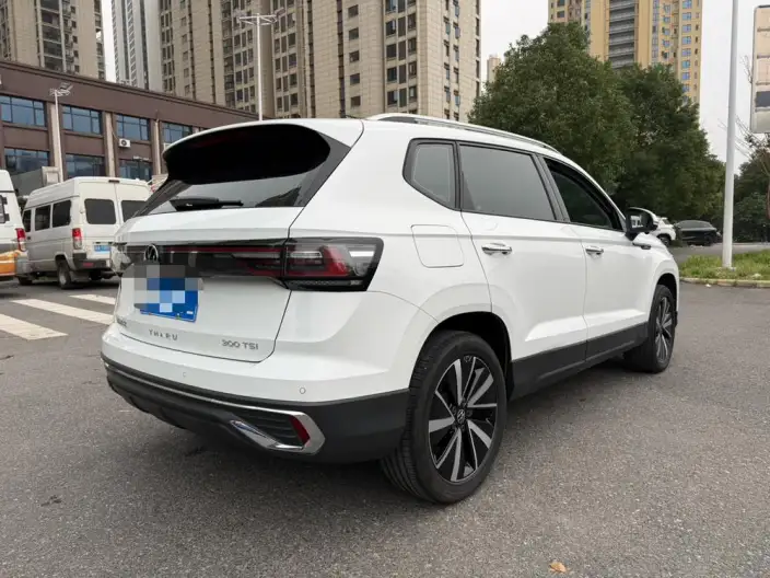 Volkswagen Tharu 2023 Model 300TSI 2WD Moonlight Edition – фото 7