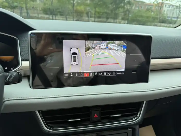 Volkswagen Tharu 2023 Model 300TSI 2WD Moonlight Edition – фото 9