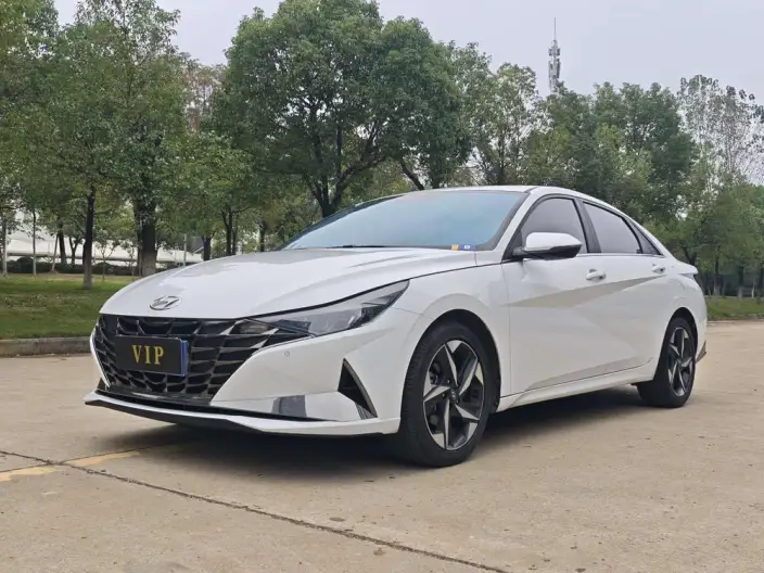 Hyundai Ioniq 2022 Model 1.5L CVT GLX Elite Edition – фото 1