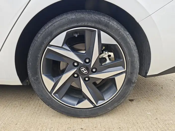 Hyundai Ioniq 2022 Model 1.5L CVT GLX Elite Edition – фото 7