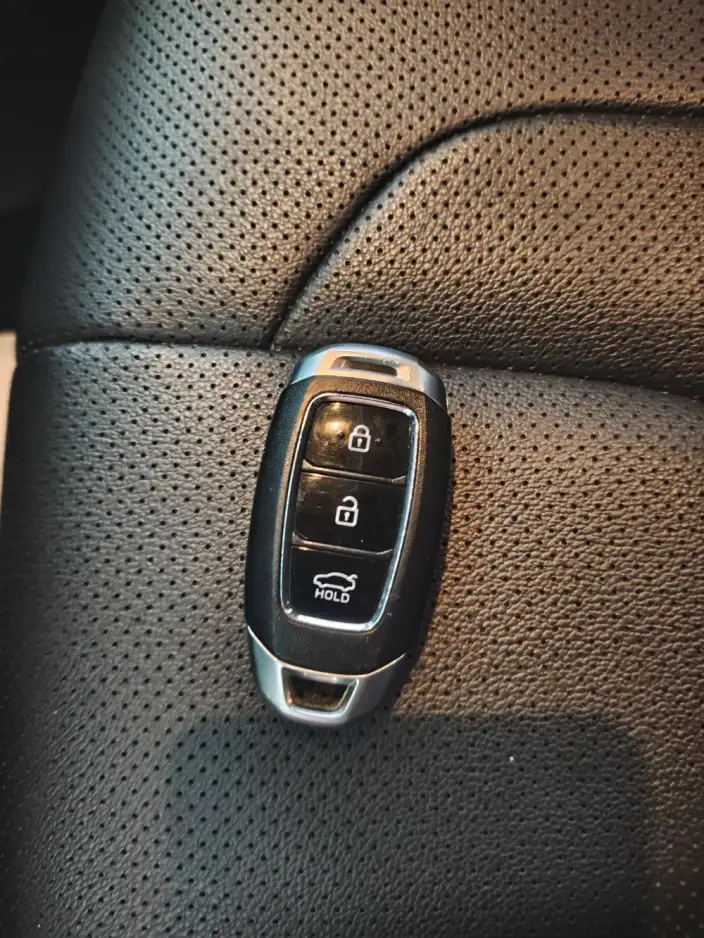 Hyundai Ioniq 2022 Model 1.5L CVT GLX Elite Edition – фото 8