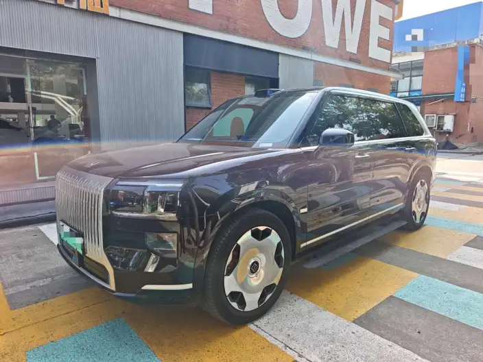 ZEEKR 9X 2025 Model Ultra Edition 70kWh VI seat – фото 1