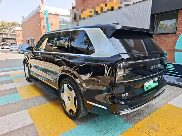 ZEEKR 9X 2025 Model Ultra Edition 70kWh VI seat – фото 4