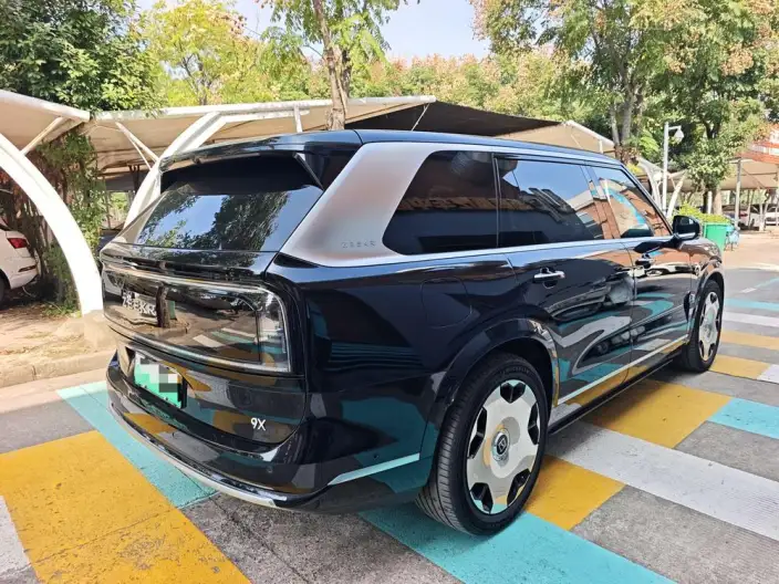 ZEEKR 9X 2025 Model Ultra Edition 70kWh VI seat – фото 5