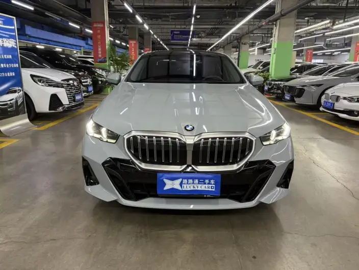 BMW 5 Series Imported 2024 Model 525i M Sports Set – фото 2
