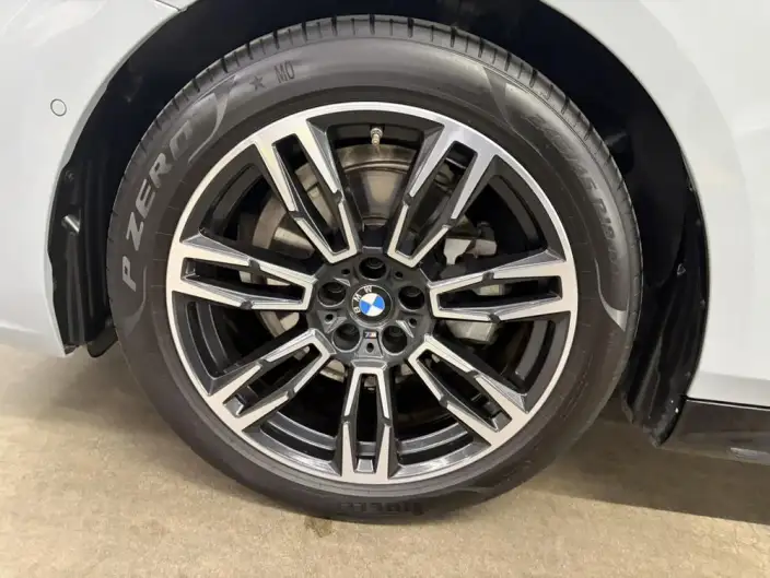 BMW 5 Series Imported 2024 Model 525i M Sports Set – фото 9