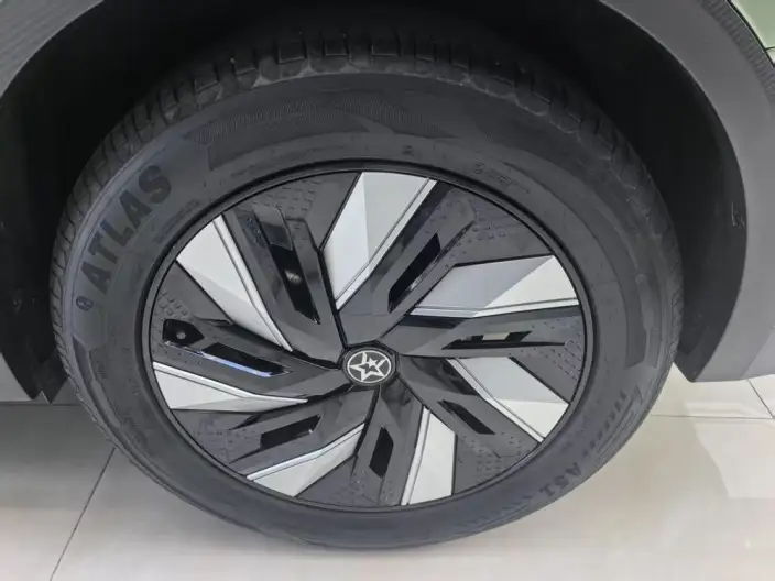 Venucia V+ DD-i 2023 Model 110KM iE Edition – фото 7