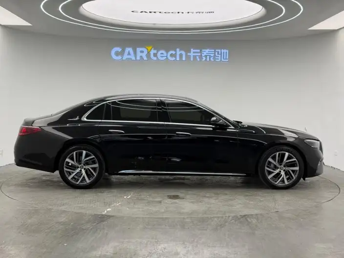 Mercedes-Benz E-Class 2024 Model E 300 L Fashion Model sedan – фото 8