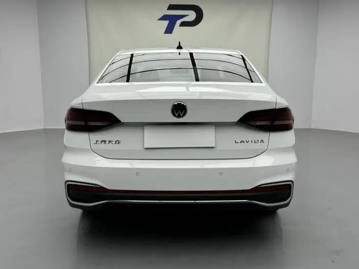Volkswagen Lavida 2023 Model 1.5L Automatic Five million editions – фото 5